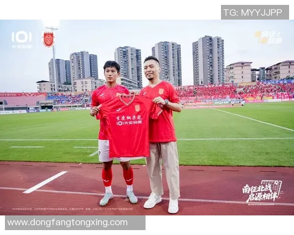 足球明星跨界打篮球的精彩瞬间与他们的运动热情